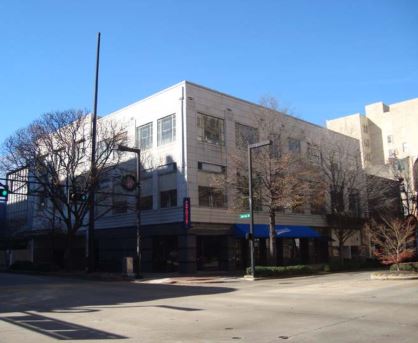 Prominent Second Avenue property sold to investors